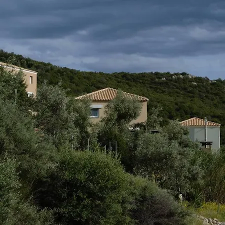 Melolia Estate Апартаменты