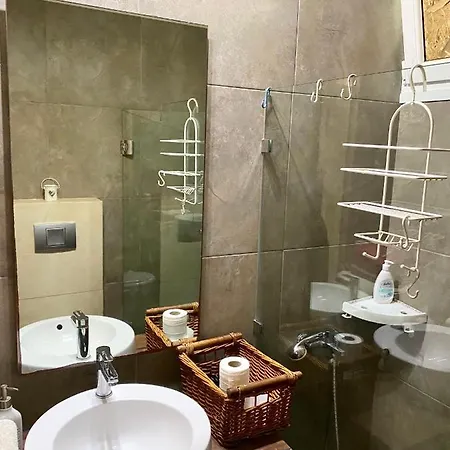 Melolia Estate *