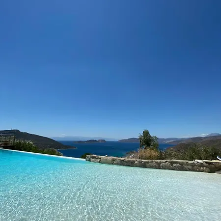 Melolia Estate Апартаменты Thebes